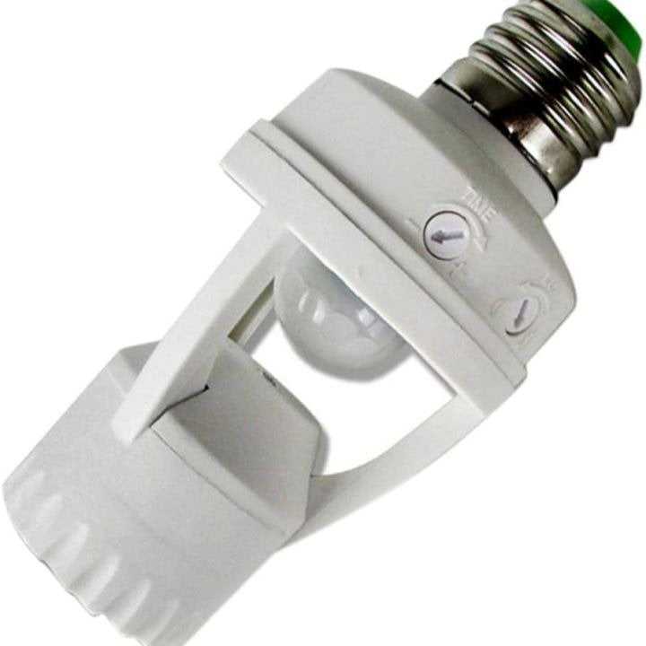 360° Motion Sensor Light Socket – E27 Screw-In, Adjustable Settings